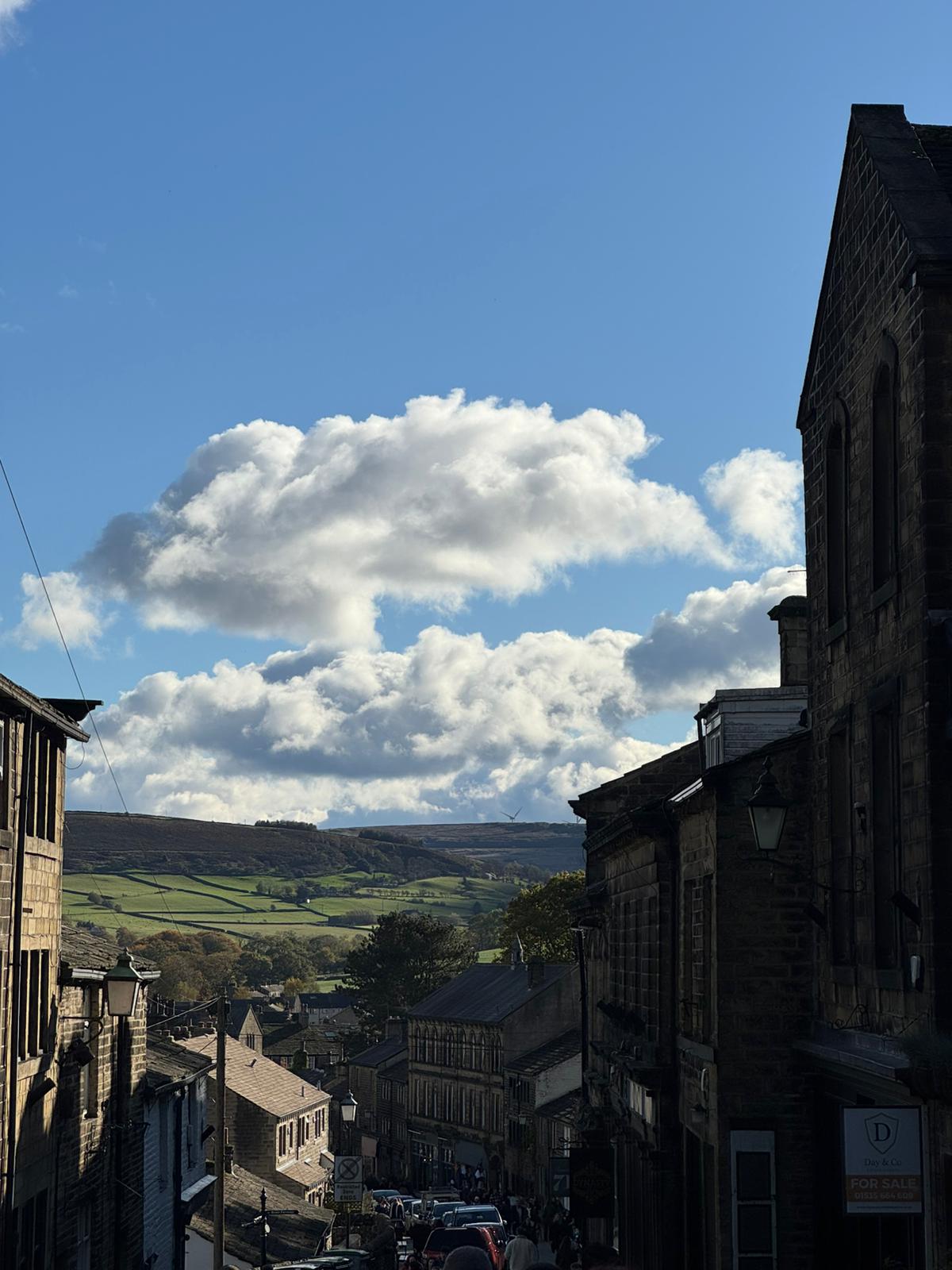 Study And Socialise In Leeds - Yorkshire College English learning activities in Leeds