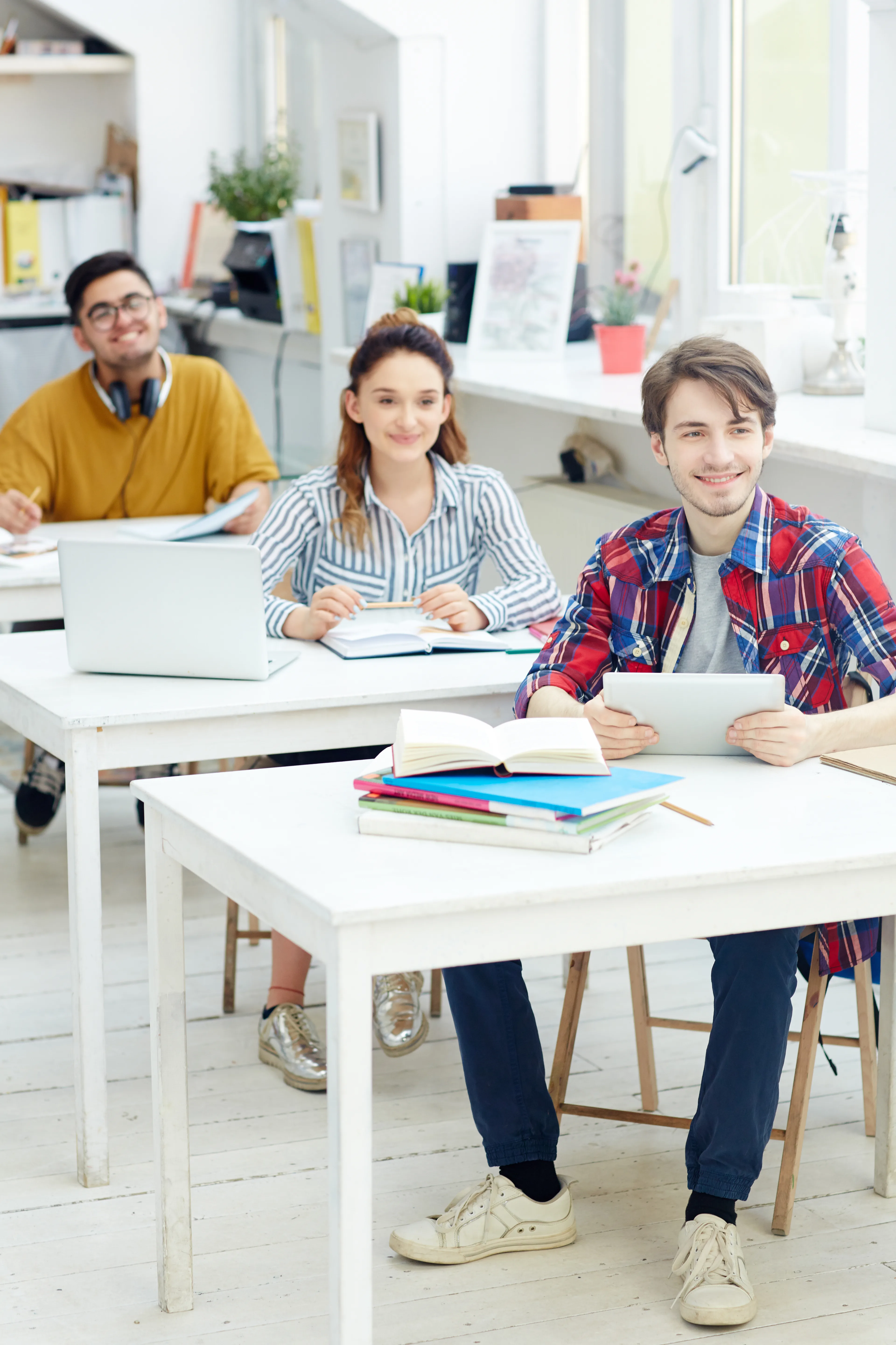 English for Job Interviews: Phrases and Preparation - Yorkshire College blog thumbnail