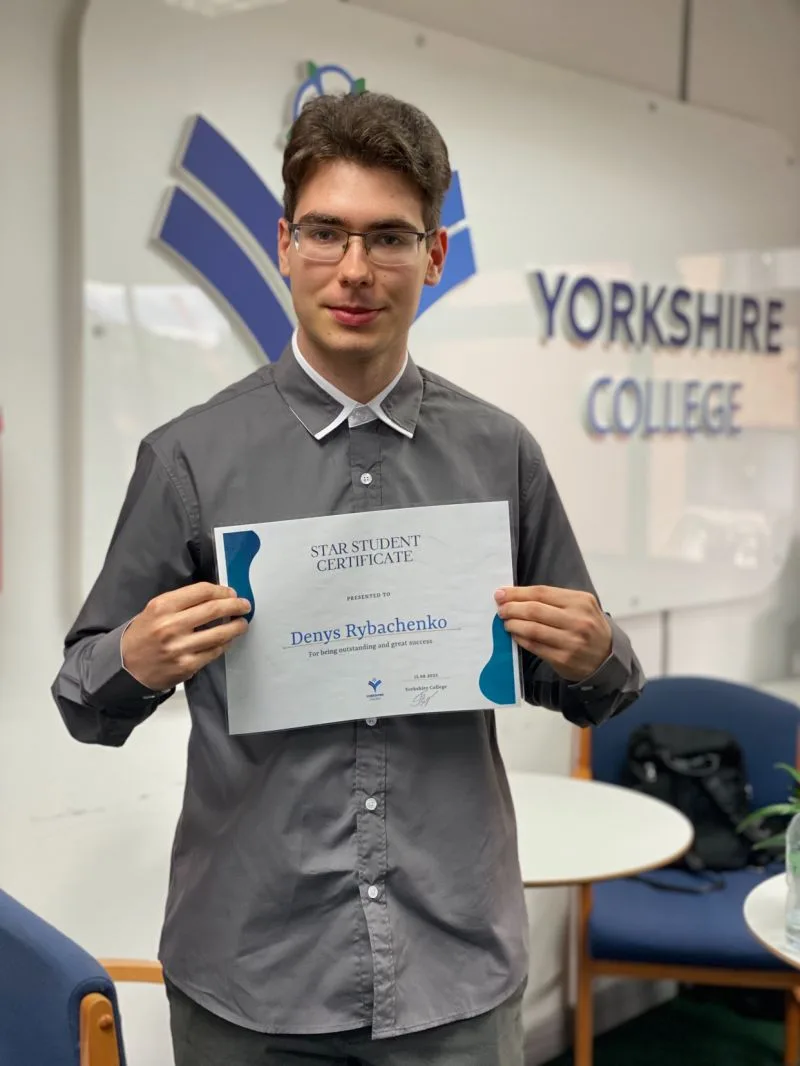 Opening a UK Bank Account and Getting a SIM Card - Yorkshire College blog thumbnail
