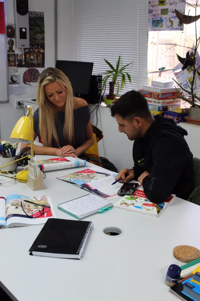 Note-Taking and Listening in University Lectures - Yorkshire College blog thumbnail