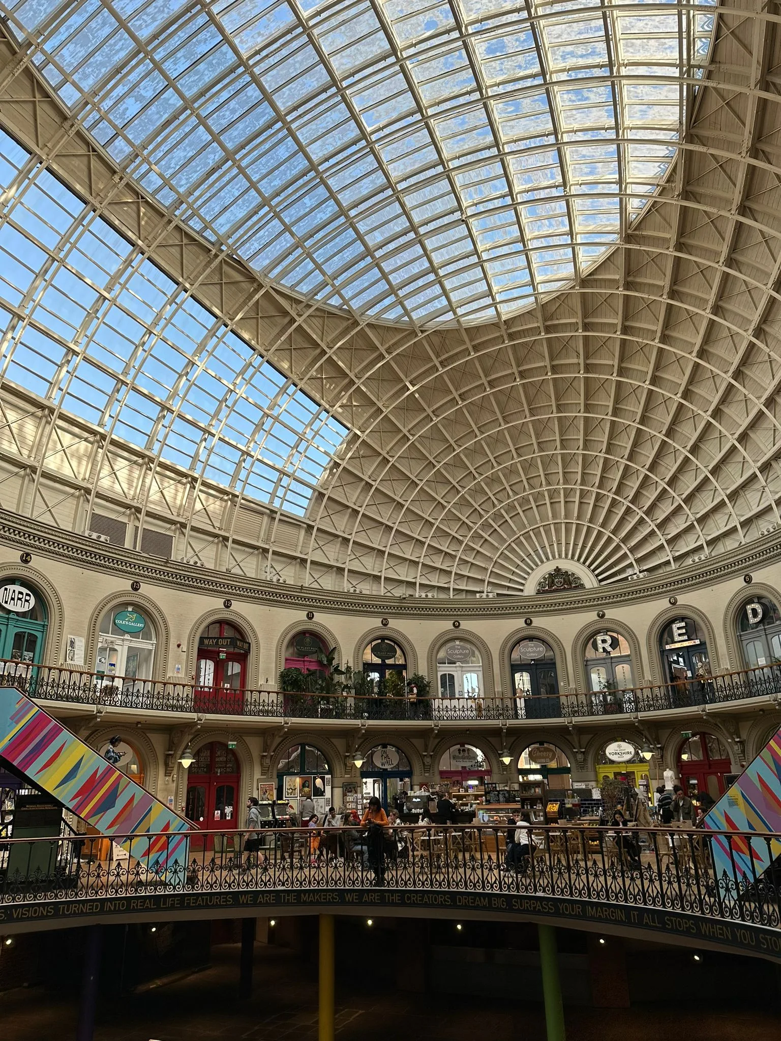 Arriving in the UK: A Pre-Departure Checklist - Yorkshire College article photo